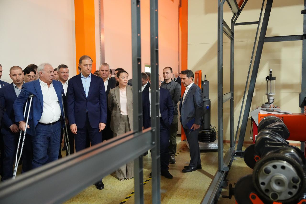 Вместе с первым вице-премьером Денисом Мантуровым посетили высокотехнологичные производственные площадки в нашем наукограде Фрязино