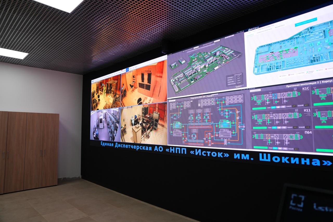 Вместе с первым вице-премьером Денисом Мантуровым посетили высокотехнологичные производственные площадки в нашем наукограде Фрязино