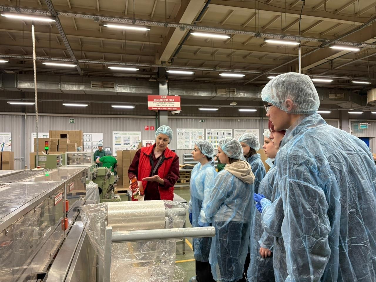 Фрязинские школьники посетили предприятие ООО «МАЙ»