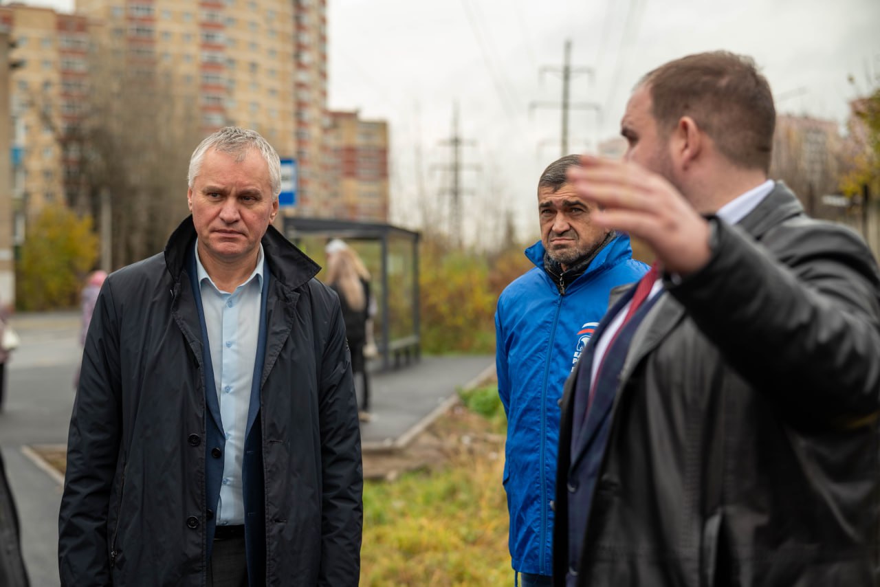 Глава городского округа Фрязино Дмитрий Воробьев в рамках срочной выездной администрации провёл инспекцию 361 маршрута, чтобы лично убедиться в качестве оказываемых услуг
