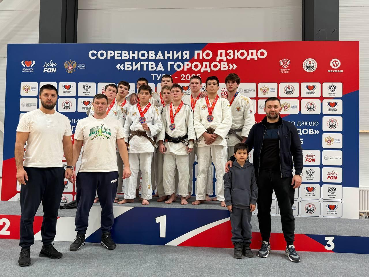 Сборная Московской области с участием фрязинских дзюдоистов одержала победу на Межрегиональных соревнованиях