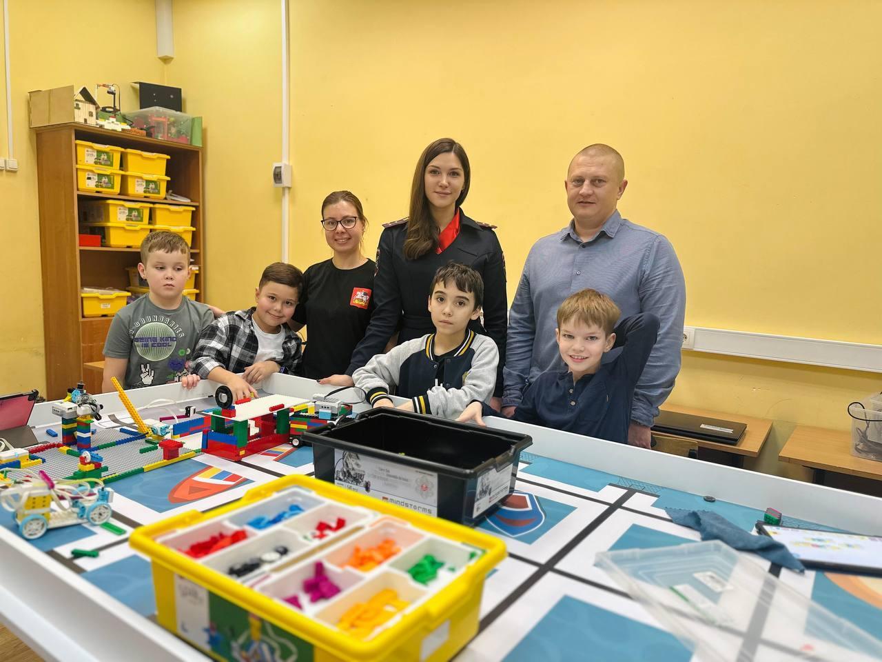 В ЦМИТ «Ноосфера» Фрязино состоялся урок по безопасности дорожного движения