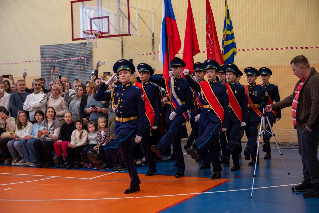 Воспитанники школы-интерната с первоначальной летной подготовкой имени А.И. Покрышкина приняли торжественную присягу