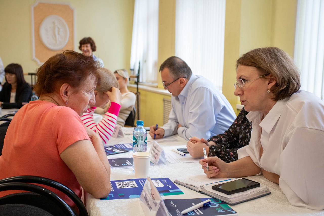Встреча с участниками программы «Активное долголетие» прошла сегодня в формате выездной администрации