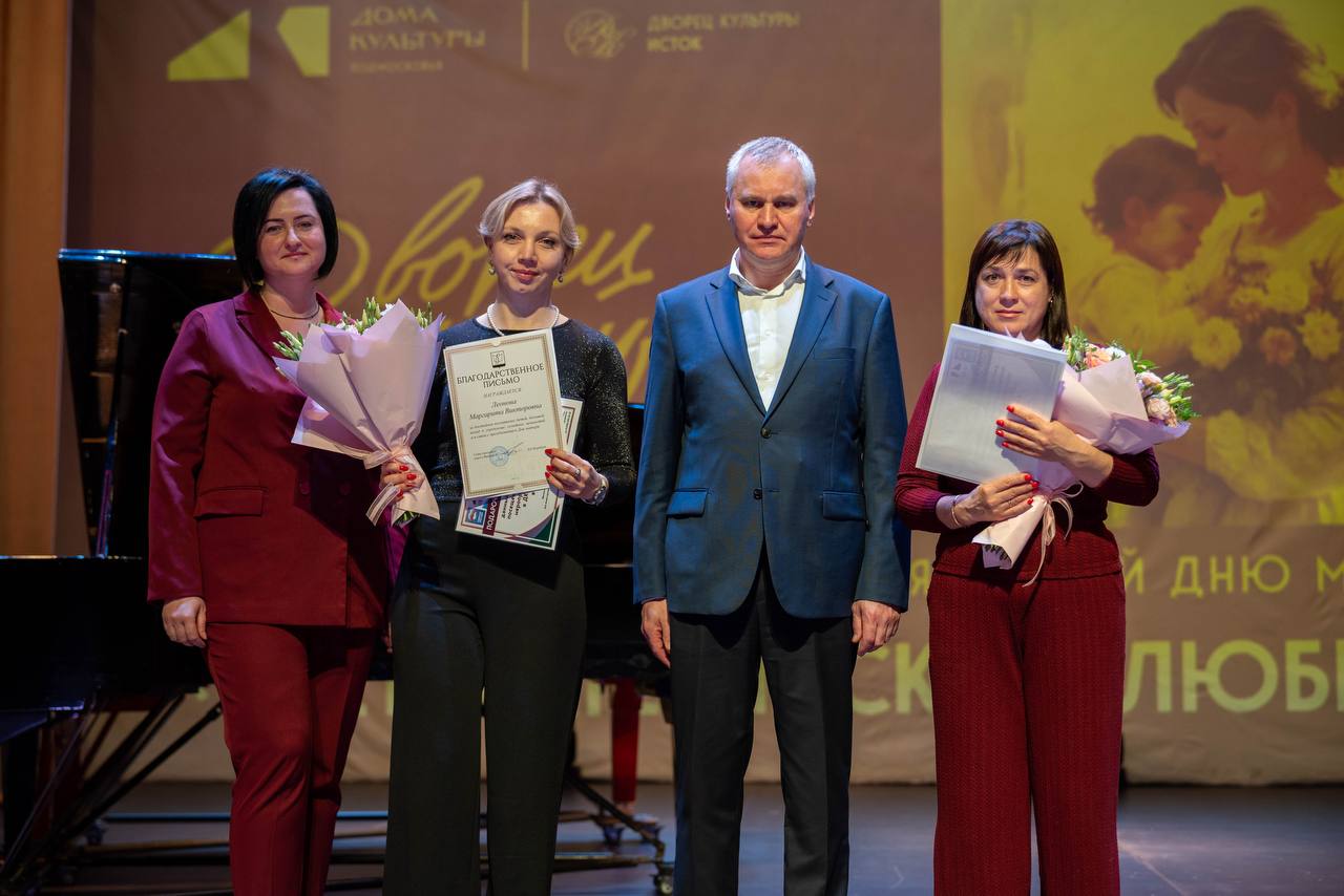 В преддверии Дня матери мы пообщались с удивительными женщинами — жёнами и мамами наших защитников