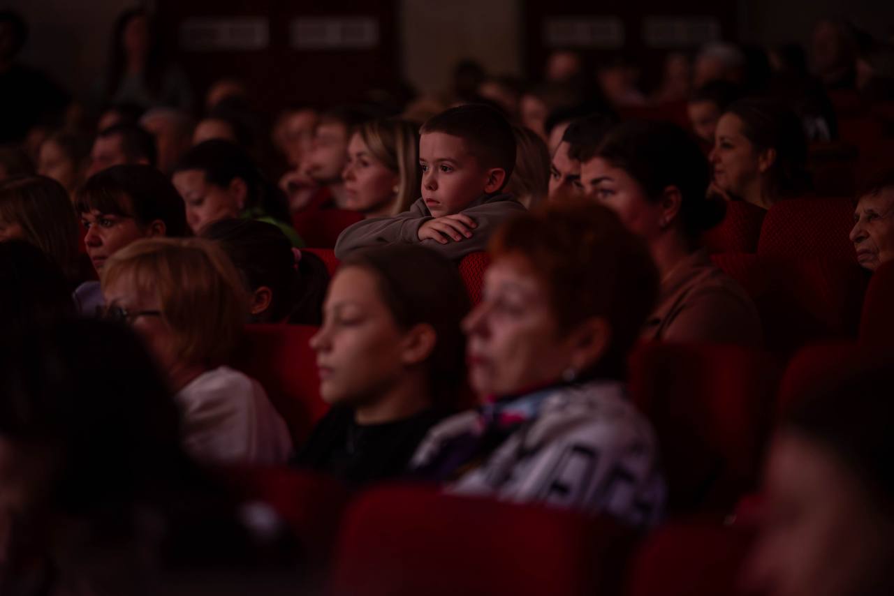 В преддверии Дня матери мы пообщались с удивительными женщинами — жёнами и мамами наших защитников