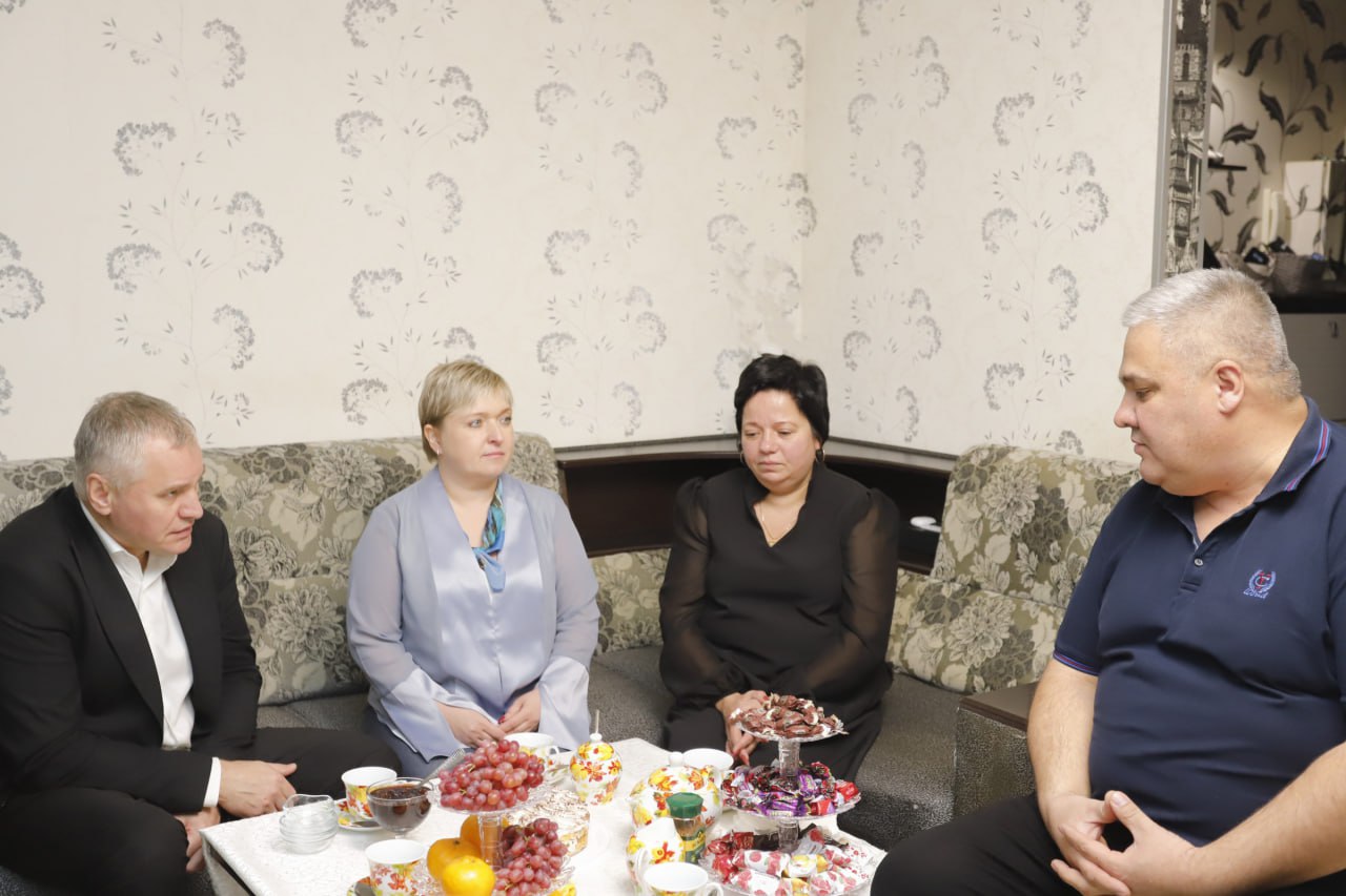 В эти дни, когда мысли и сердца многих обращены к нашим воинам, выполняющим задачи в зоне специальной военной операции, особенно важно поддерживать их семьи здесь, в тылу