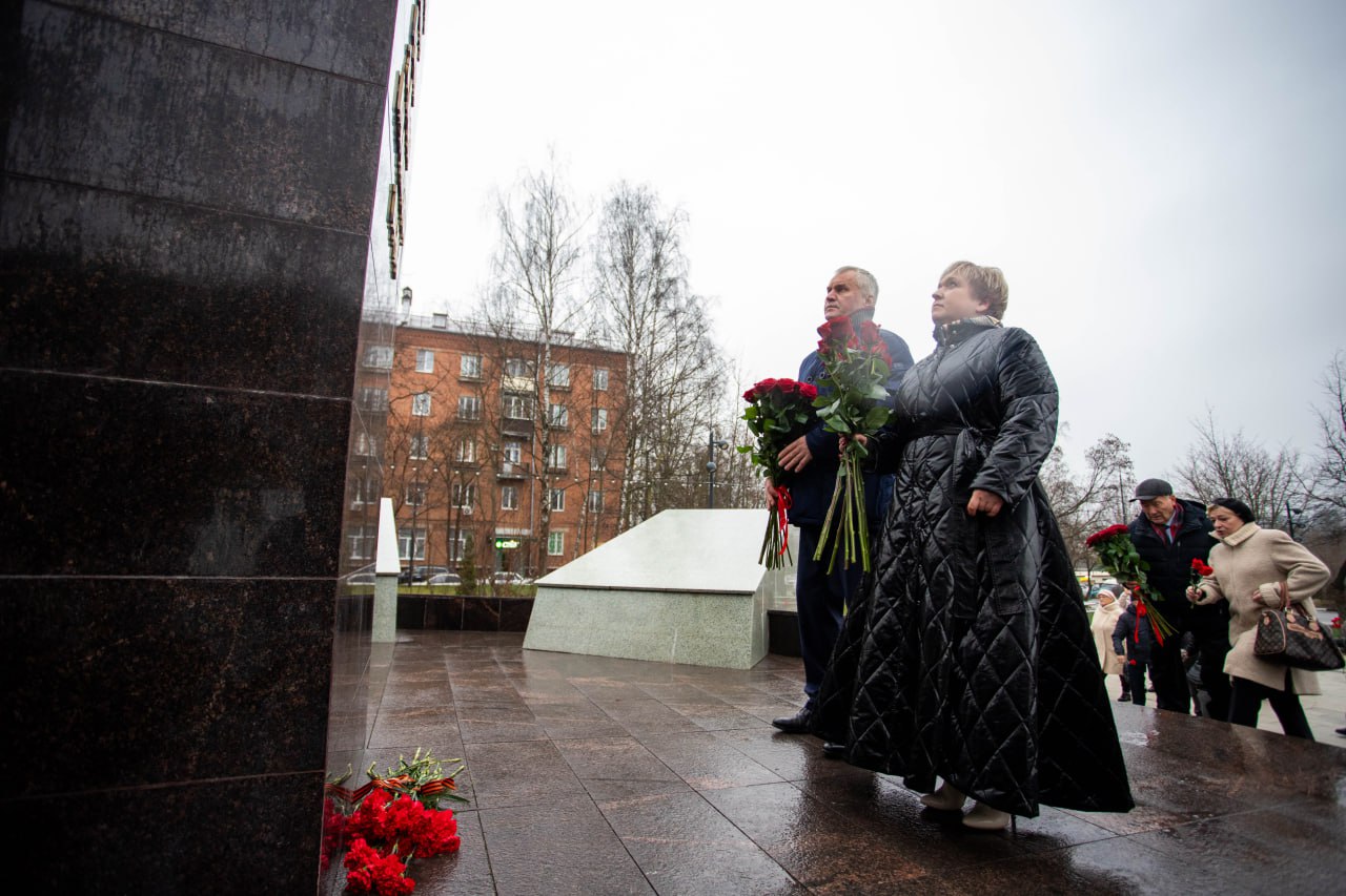 В этот знаменательный день — День воинской славы России — мы всей страной отдаем дань памяти героям, начавшим 84 года назад контрнаступление под Москвой