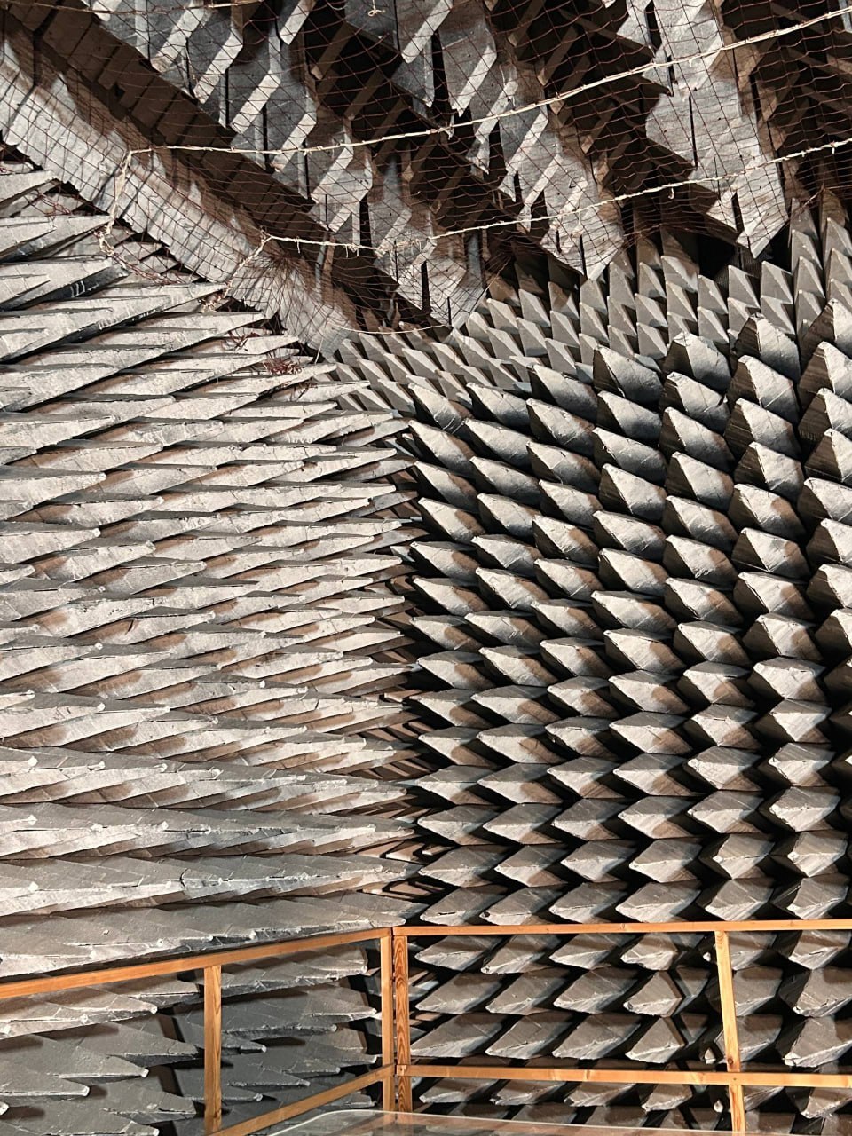 Члены Ассоциации ветеранов СВО г.о. Фрязино посетили АО НПП «Циклон-Тест» в рамках программы «Промышленный туризм»