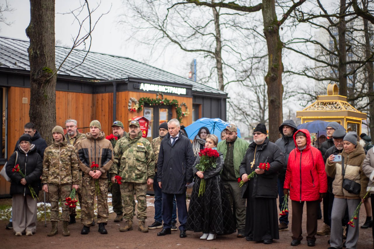 Два новых стенда увековечили имена героев на «Аллее Памяти» во Фрязинском лесопарке