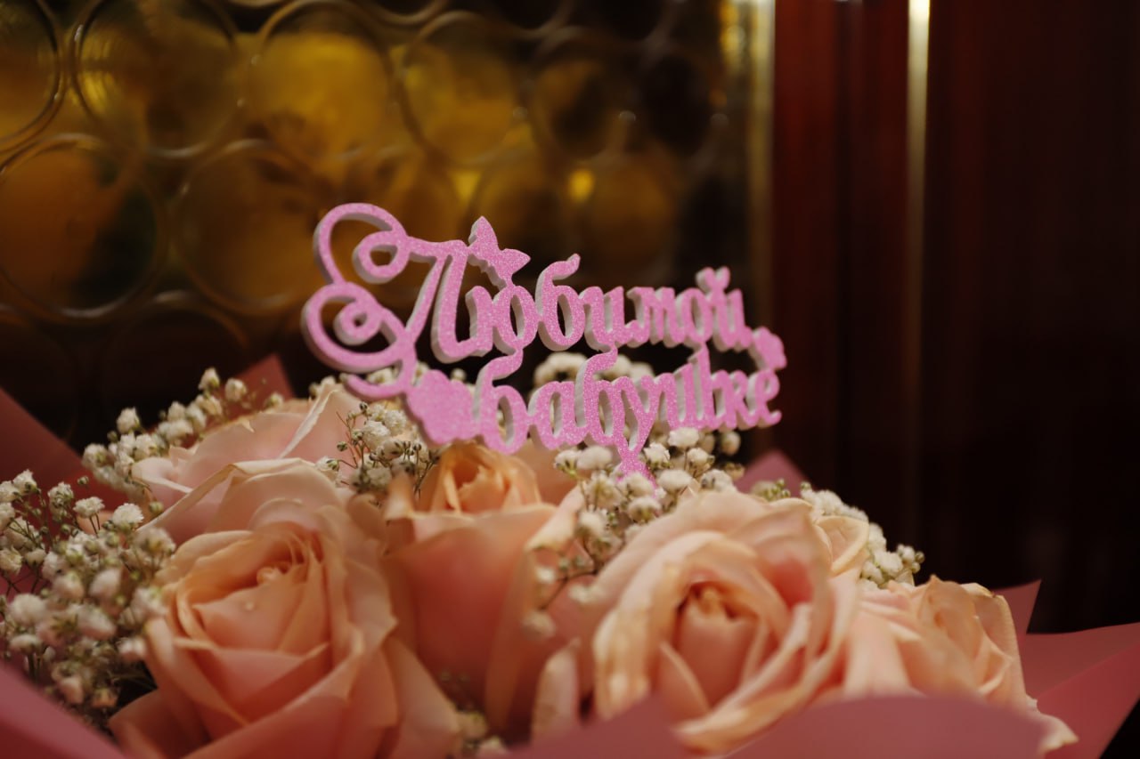 Глава городского округа Фрязино Дмитрий Воробьев лично поздравил с 95-летним юбилеем жительницу нашего округа, ветерана труда, супругу участника Великой Отечественной войны Марию Васильевну Хоточкину!