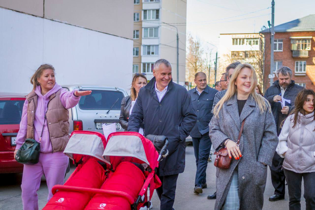 Одной из ключевых тем, регулярно поднимаемых на &laquo;прямой линии&raquo; с Президентом России Владимиром Путиным, является поддержка семей, особенно многодетных