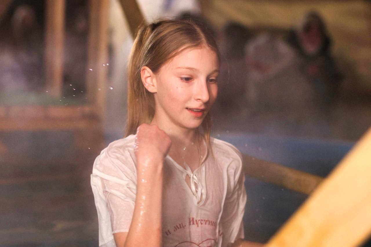 Поздравляю со светлым праздником Крещения Господня! 