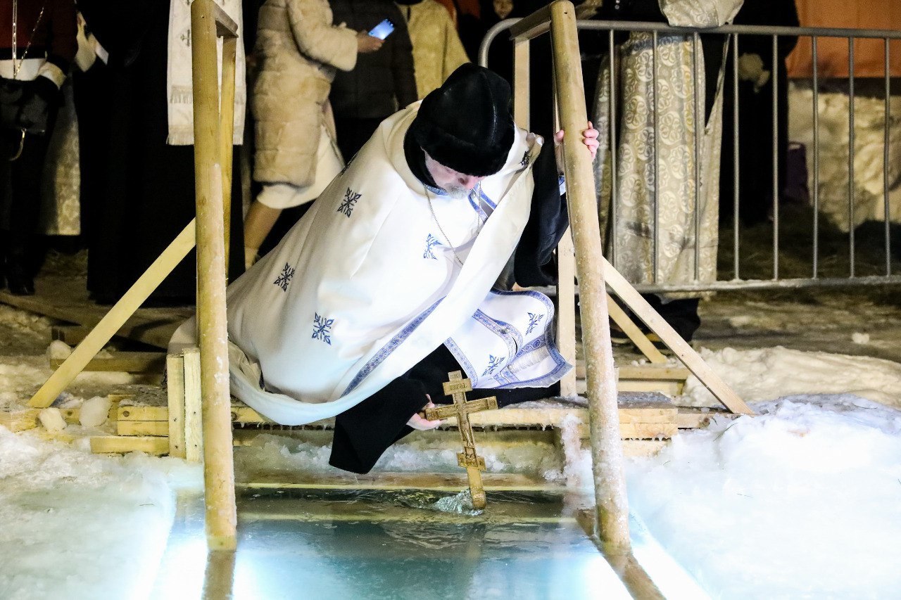 Поздравляю со светлым праздником Крещения Господня! 