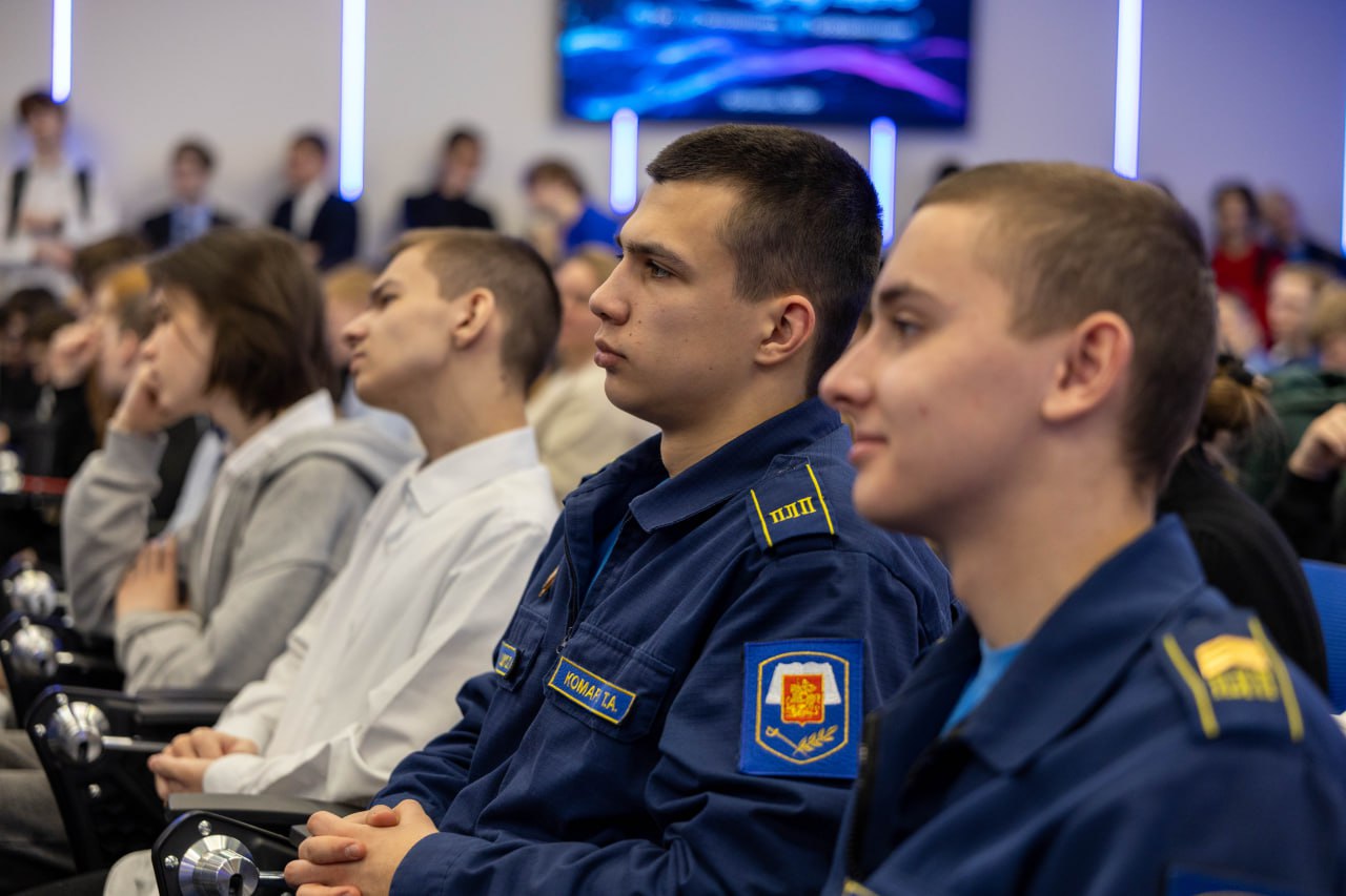 На базе уникального технопарка &laquo;Исток &mdash; РТУ МИРЭА&raquo; состоялось значимое событие для системы образования и будущего нашего молодого поколения &mdash; муниципальный профориентационный образовательный форум &laquo;PRO-будущее: ГИА. Осознанность. Профориентация&raquo;