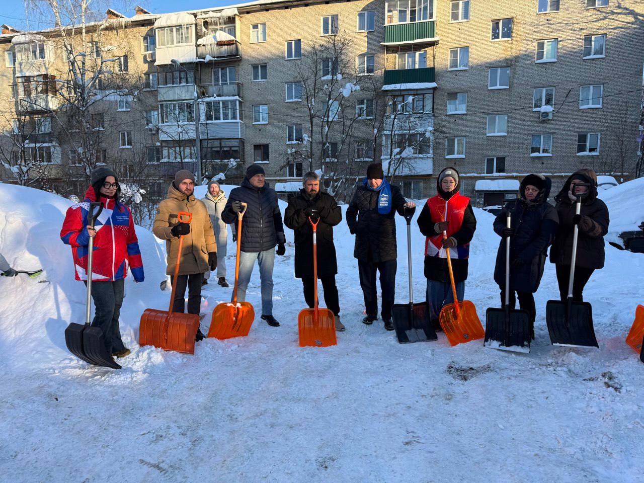 Вместе с командой вышли на борьбу со стихией!