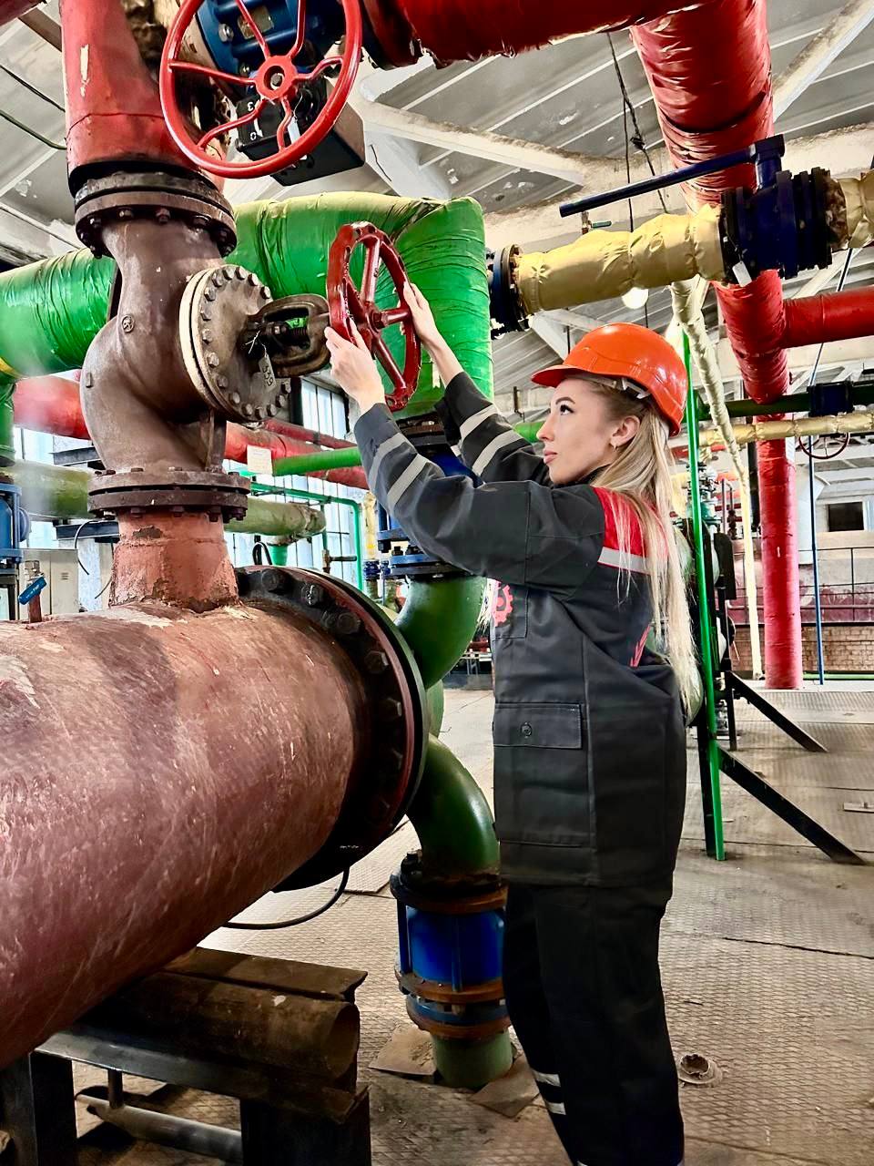 В Подмосковье определят лучших профессионалов в сфере ЖКХ среди девушек