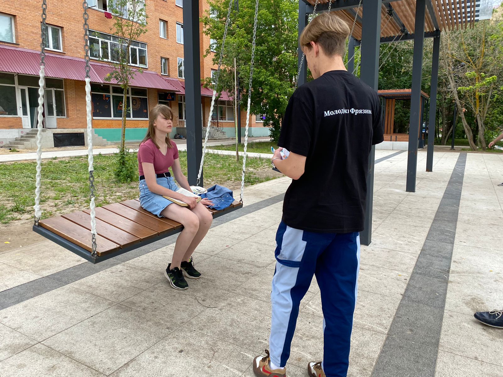 26 июня 2023 года на улицах нашего города проведена акция «Выбор есть всегда!» по раздаче буклетов профилактического характера