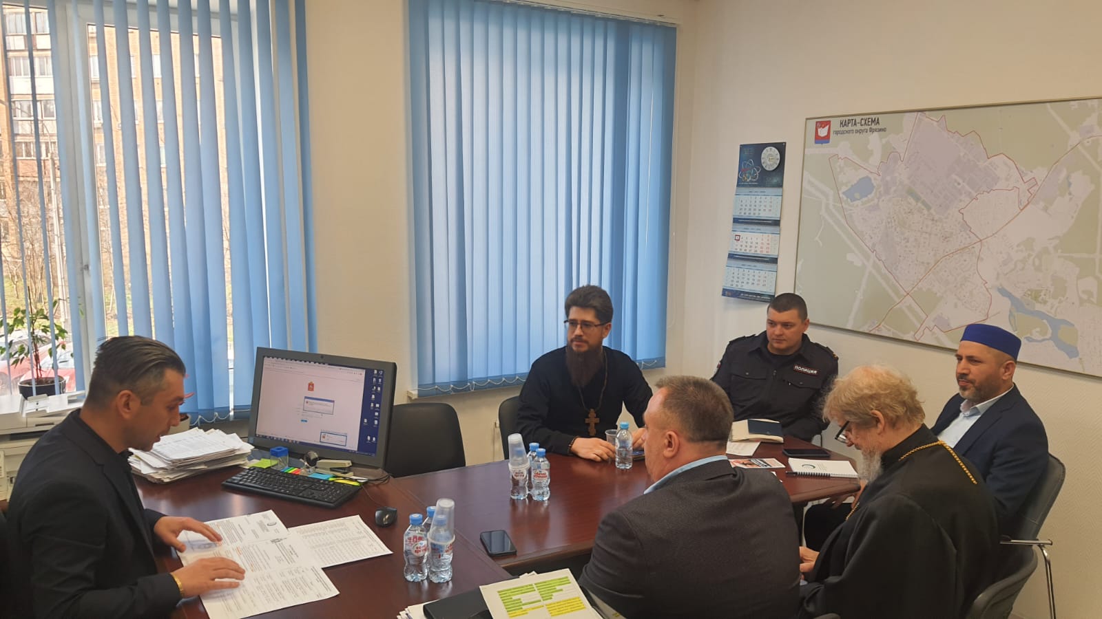 Круглый стол межнационального мира и согласия