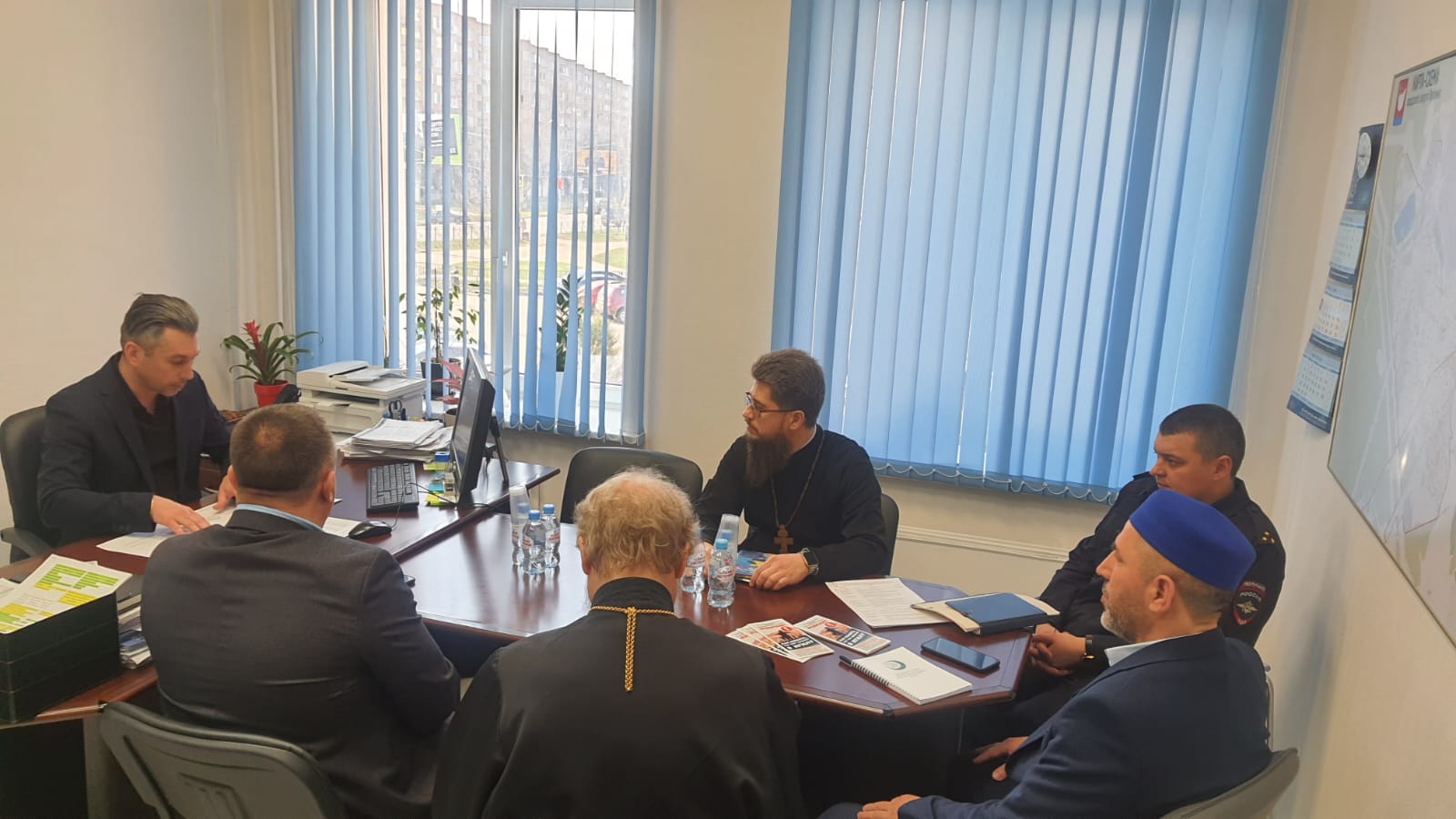 Круглый стол межнационального мира и согласия