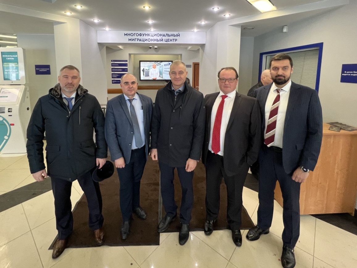 Иностранные граждане, заключившие контракт на службу в армии России, получают гражданство в упрощенном порядке