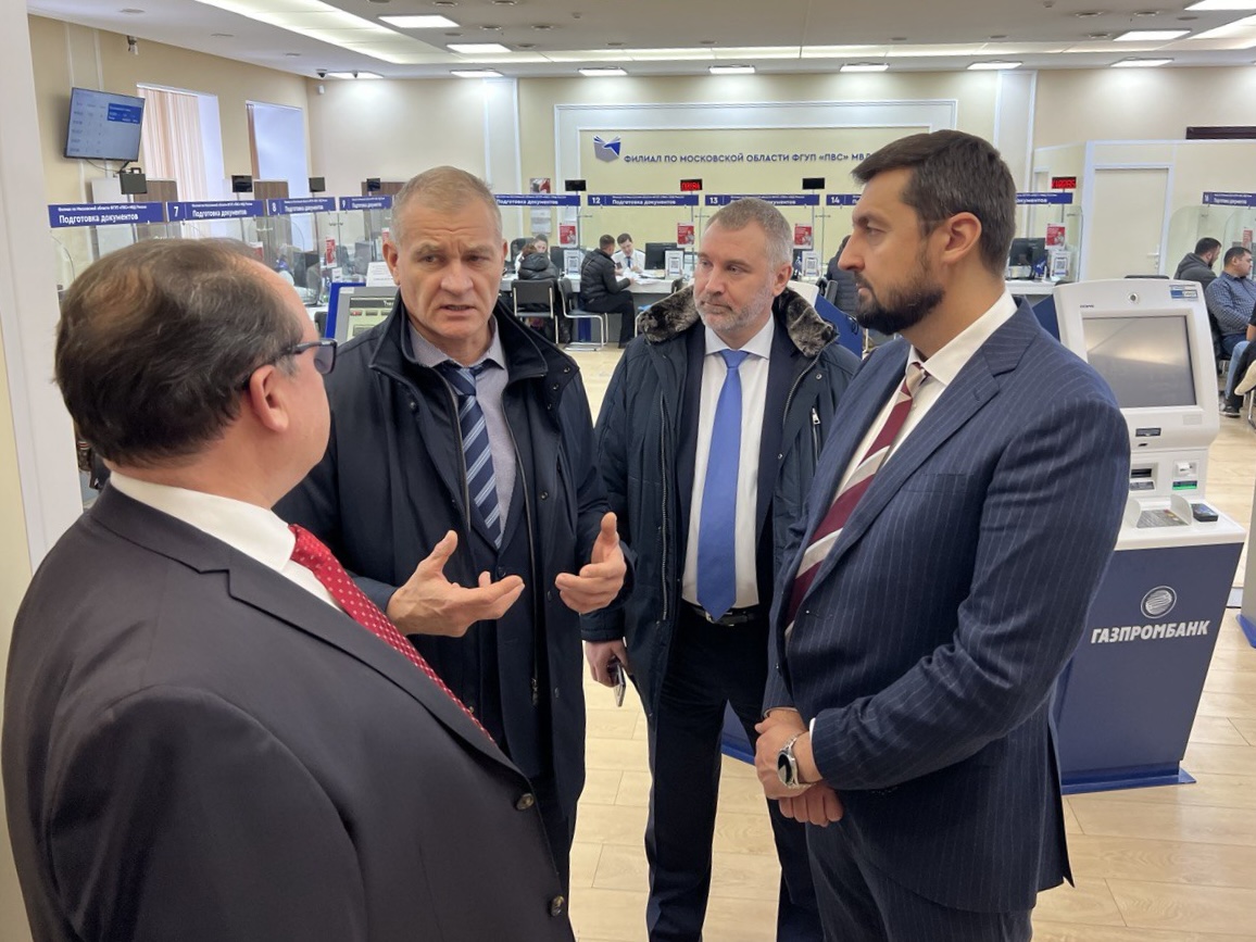 Иностранные граждане, заключившие контракт на службу в армии России, получают гражданство в упрощенном порядке