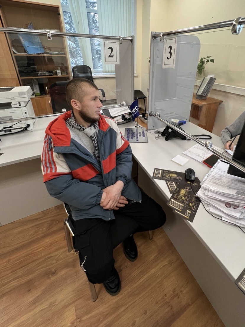 Иностранные граждане, заключившие контракт на службу в армии России, получают гражданство в упрощенном порядке