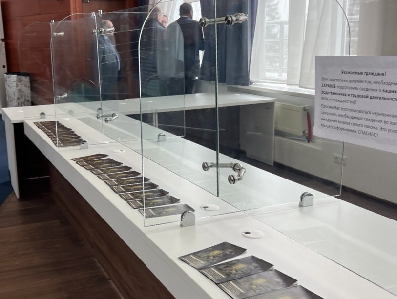 Иностранные граждане, заключившие контракт на службу в армии России, получают гражданство в упрощенном порядке