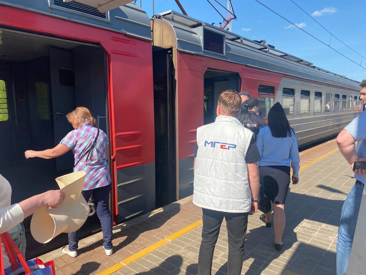 9 июня 2022 года сотрудники молодежного центра совместно с молодогвардейцами, сотрудниками полиции и заместителем председателя фрязинской КДНиЗП Роман Корбутов провели рейд на станции Фрязино-Товарная по выявлению