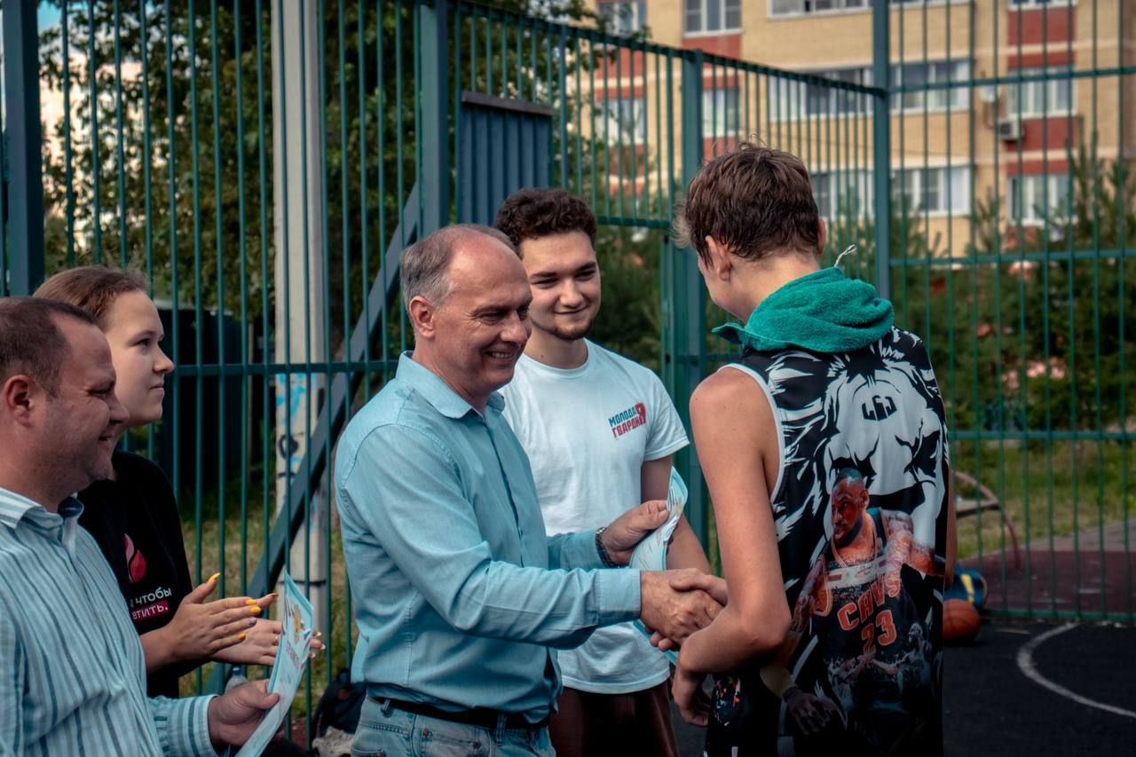 В Наукограде состоялся второй турнир по баскетболу в рамках дворовых игр