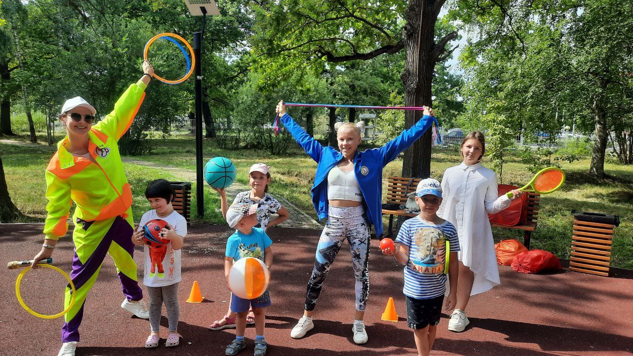 детская анимационная программа «Радостные выходные»