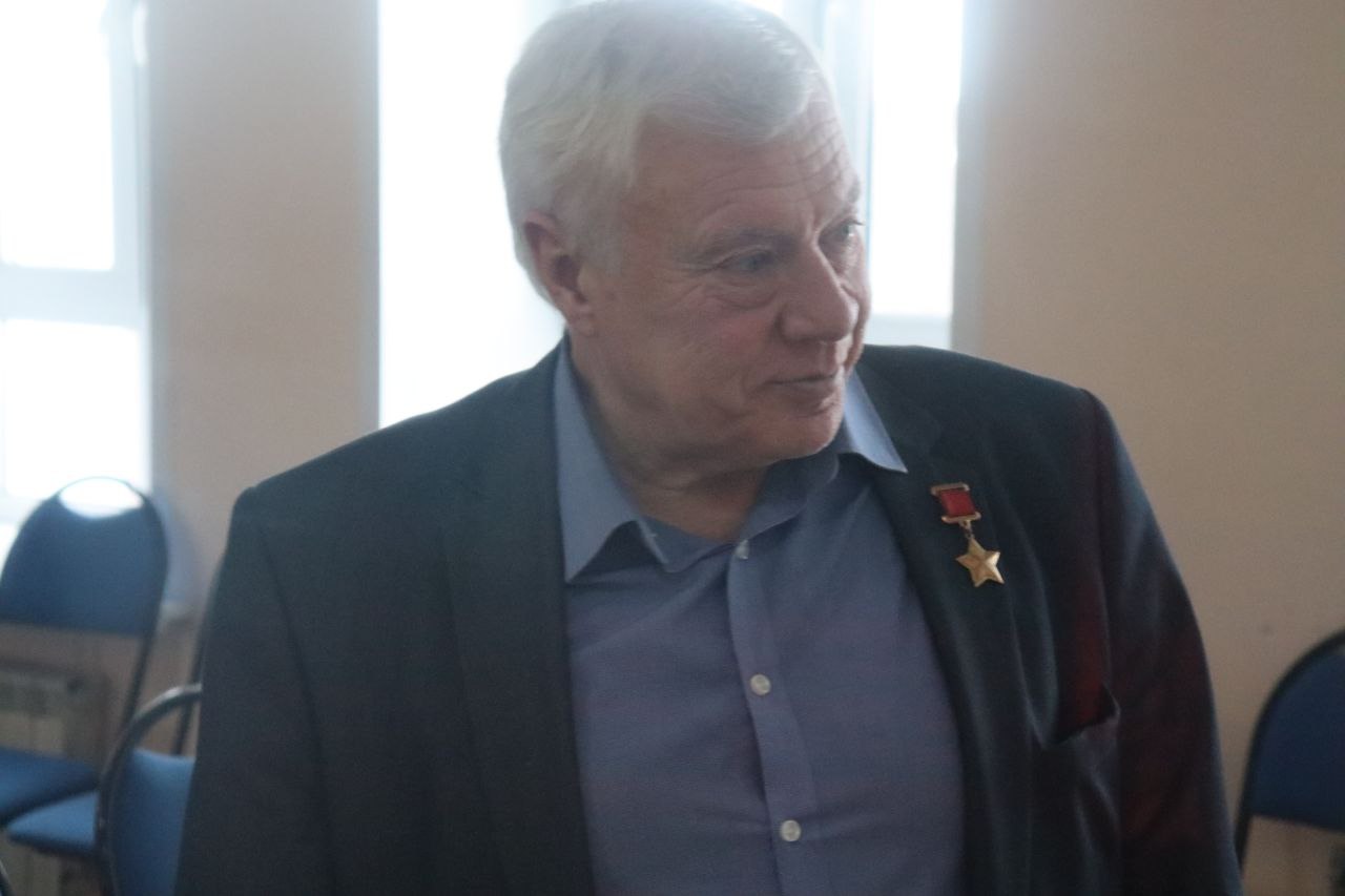 Александр Николаевич Баландин, лётчик-космонавт, Герой Советского Союза и почетный гражданин города Фрязино