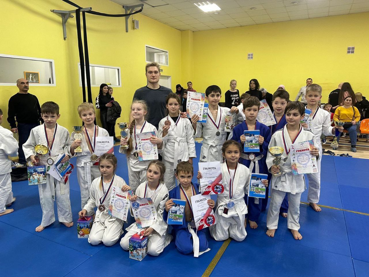 Начинающие фрязинские дзюдоисты показали блестящие результаты на турнире в Щелково!