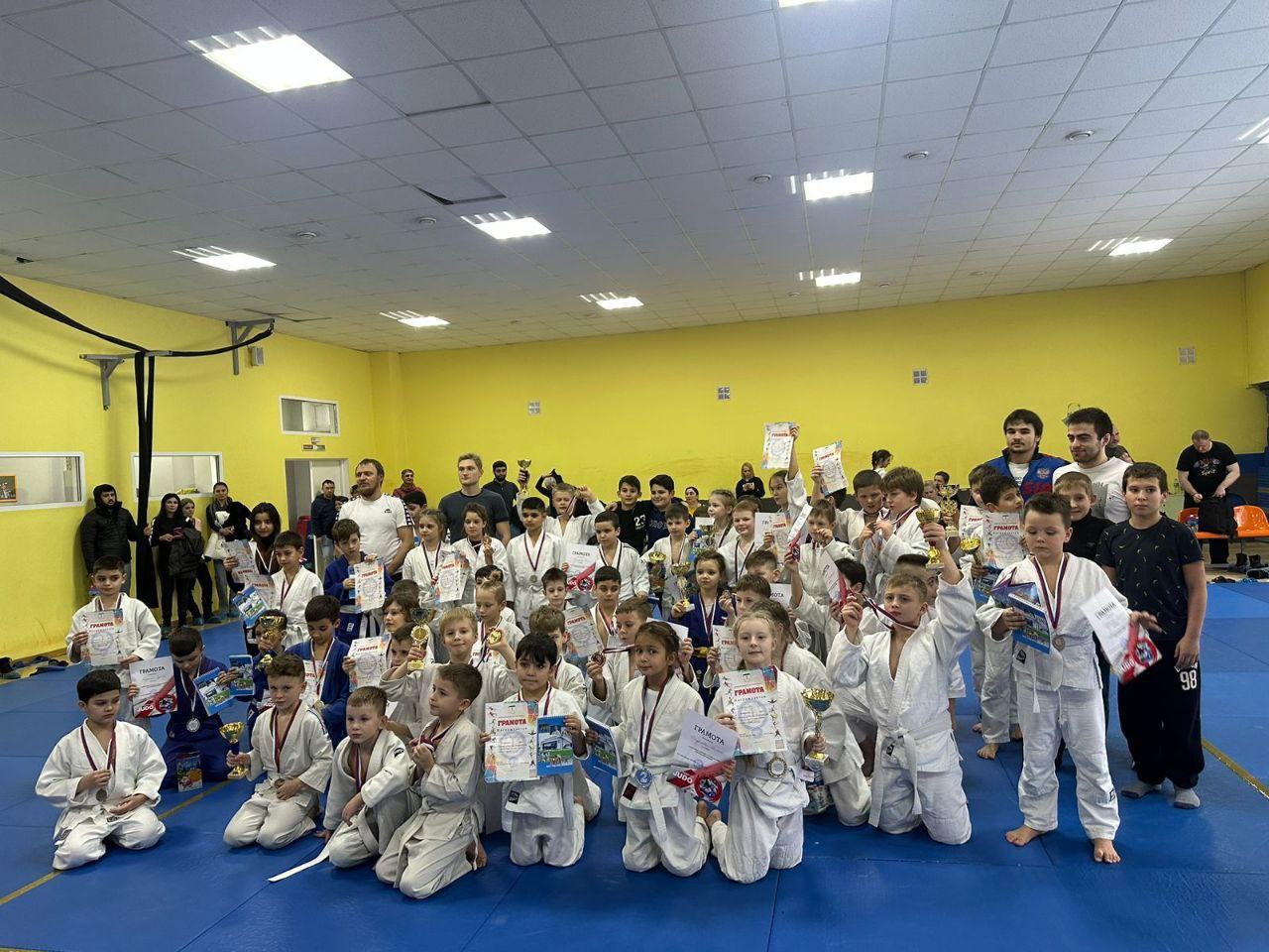 Начинающие фрязинские дзюдоисты показали блестящие результаты на турнире в Щелково!