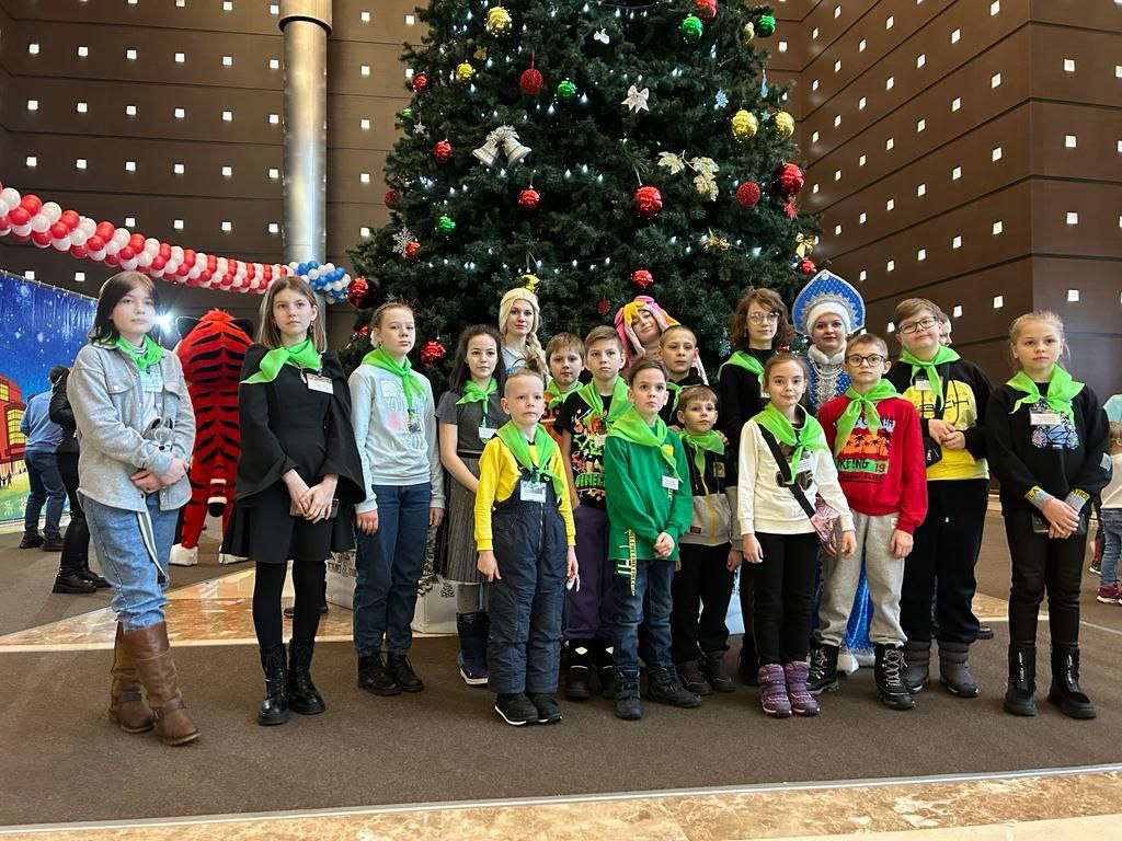 18 детей из Фрязино посетили ёлку Губернатора