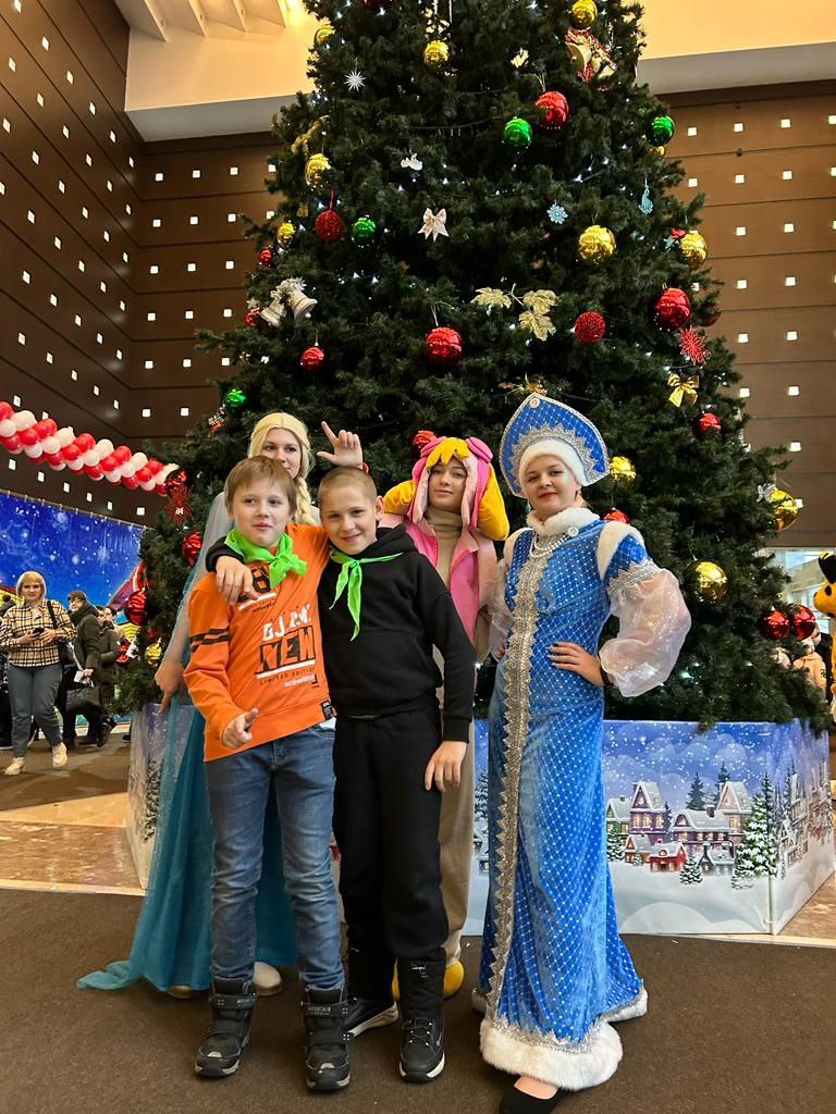 18 детей из Фрязино посетили ёлку Губернатора