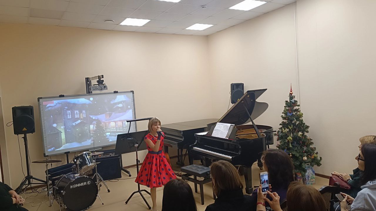 29 декабря во фрязинской детской школе искусств состоялся концерт эстрадно-джазового отделения «Мы и JAZZ»