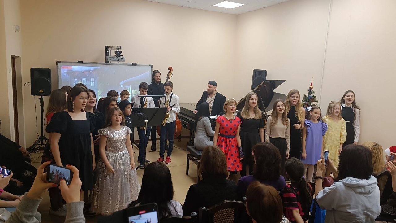29 декабря во фрязинской детской школе искусств состоялся концерт эстрадно-джазового отделения «Мы и JAZZ»