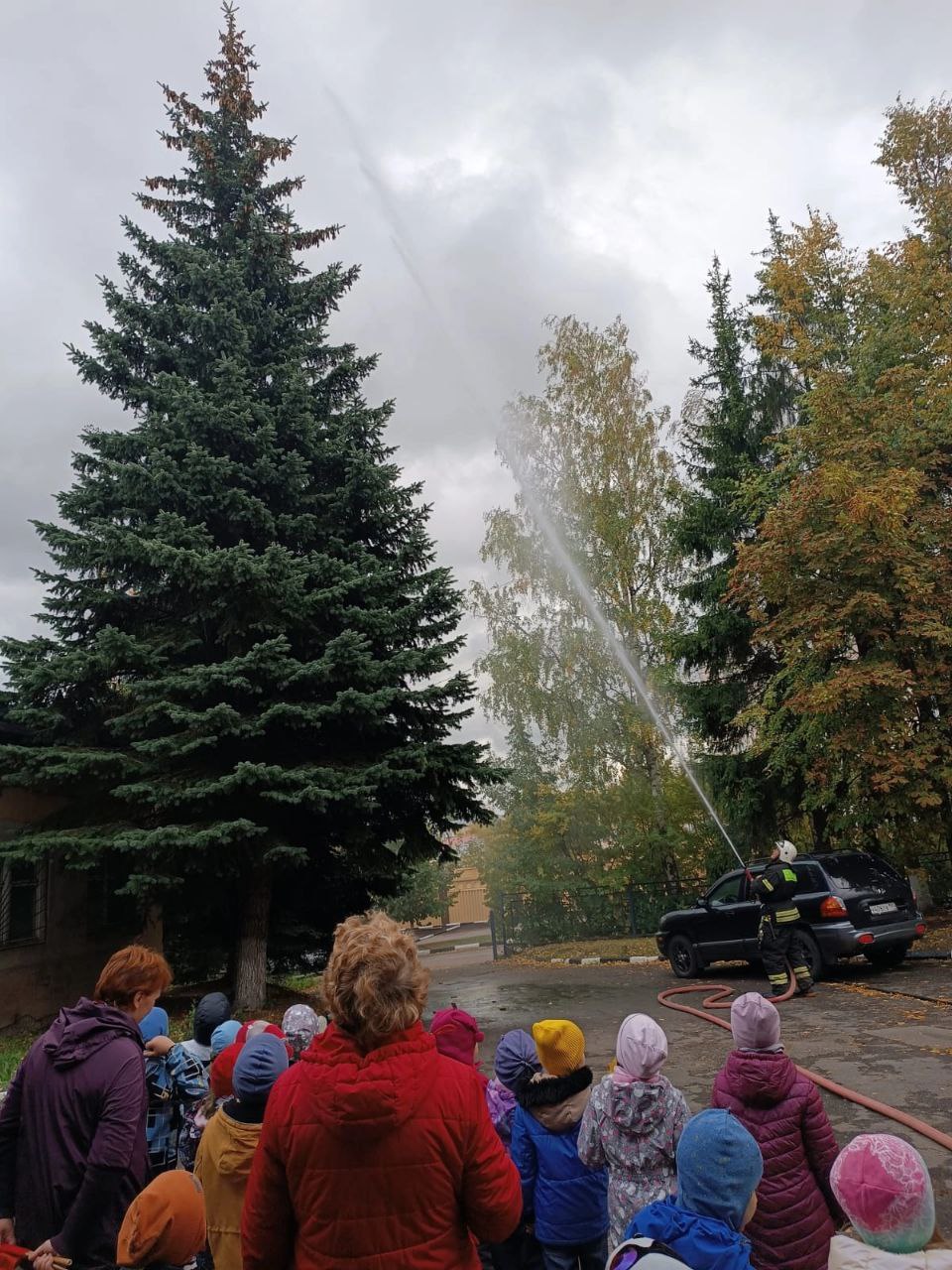 на экскурсии в пожарной части №48 Наукограда