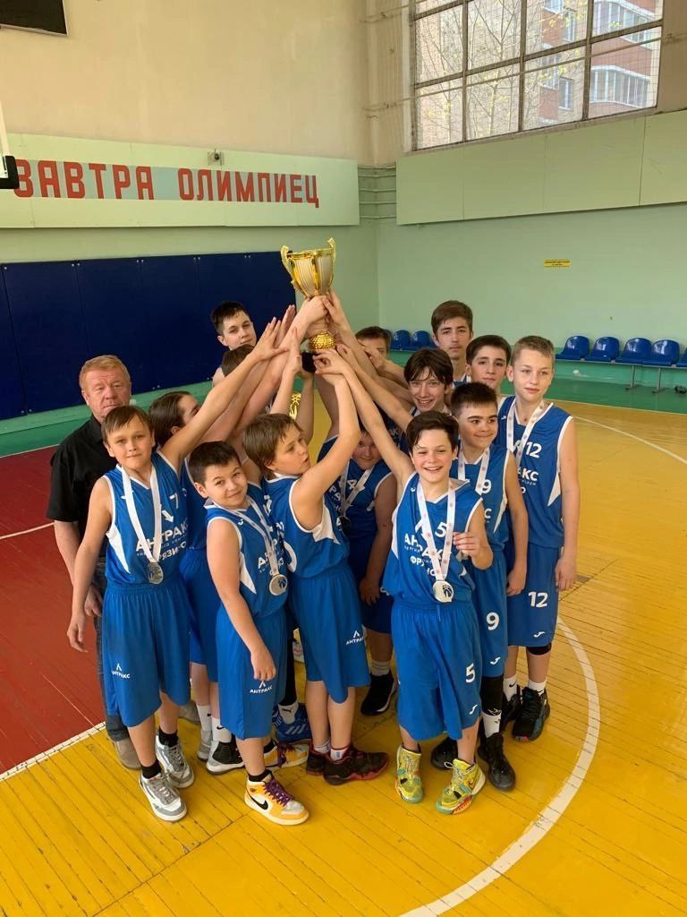 Фрязинские баскетболисты стали призёрами областных соревнований