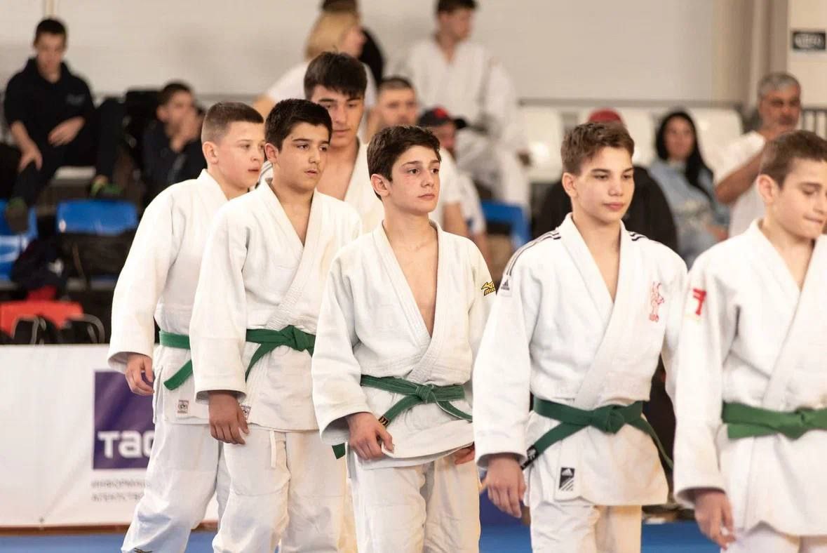Команда фрязинских дзюдоистов стала победителями центрального девизиона международной детской лиги «Триумф Энерджи»