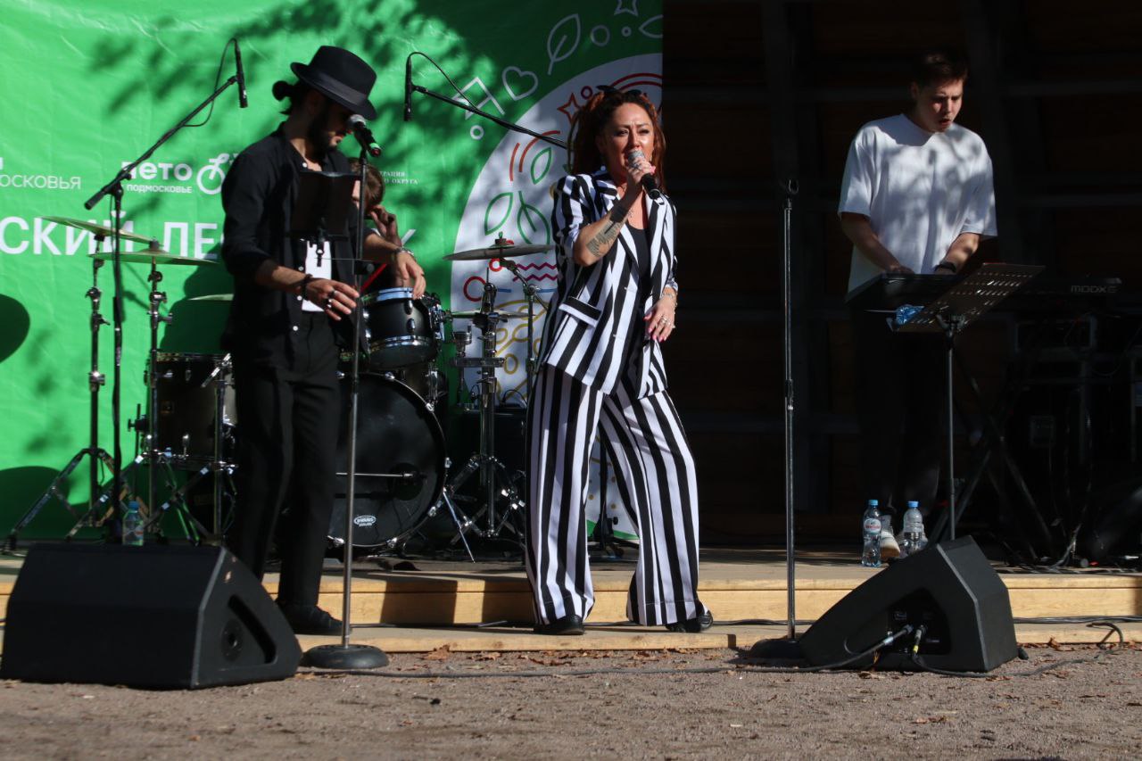 В подмосковных парках стартовал второй этап музыкального фестиваля «На одной волне», наш город не остался в стороне!