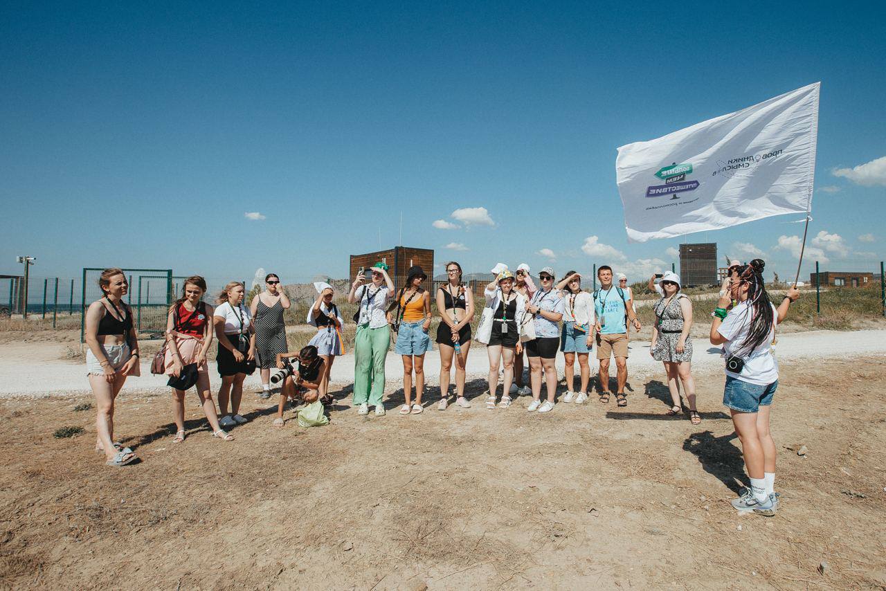 Начался конкурсный отбор гидов и экскурсоводов для Международной выставки-форума «Россия»!