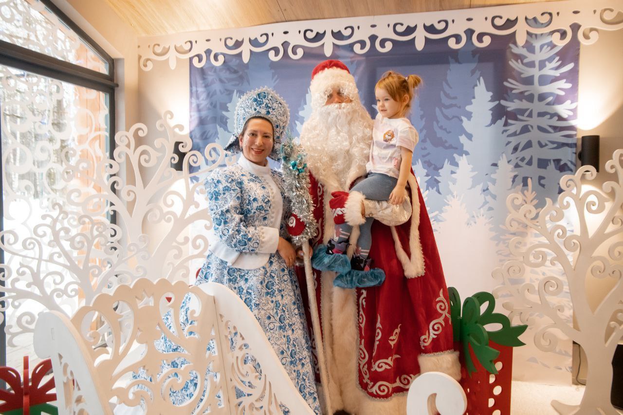 Во Фрязинском лесопарке распахнула свои двери для гостей волшебная Резиденция Деда Мороза!