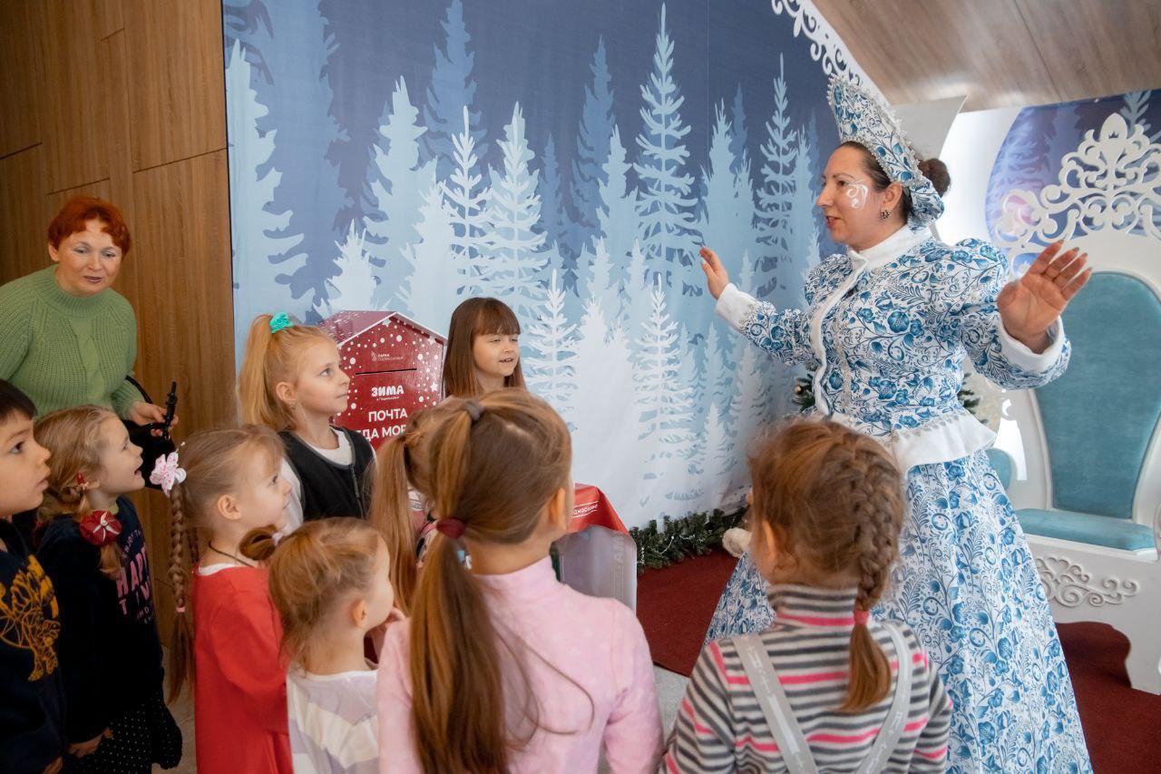 Во Фрязинском лесопарке распахнула свои двери для гостей волшебная Резиденция Деда Мороза!
