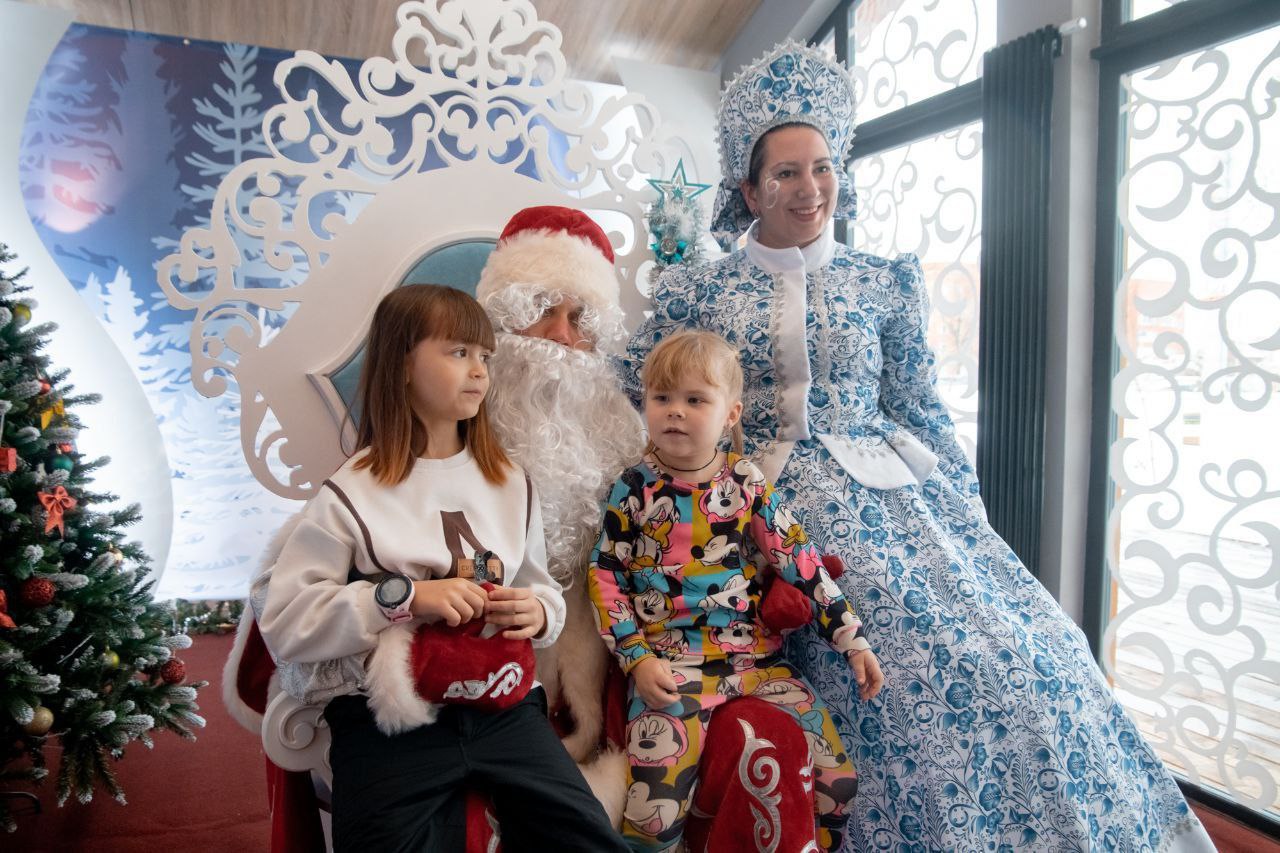 Во Фрязинском лесопарке распахнула свои двери для гостей волшебная Резиденция Деда Мороза!