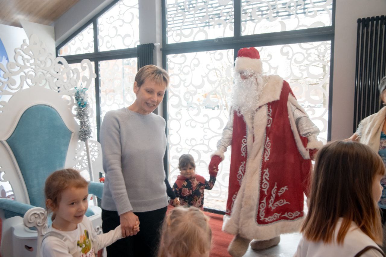 Во Фрязинском лесопарке распахнула свои двери для гостей волшебная Резиденция Деда Мороза!