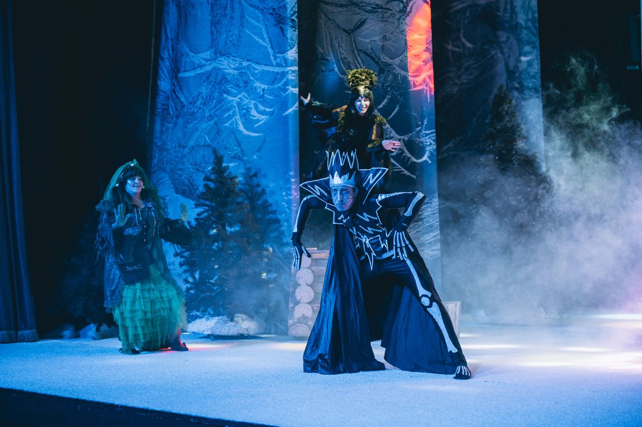 В Щёлковском театре показали новогоднее представление для многодетных и малообеспеченных семей из трёх округов