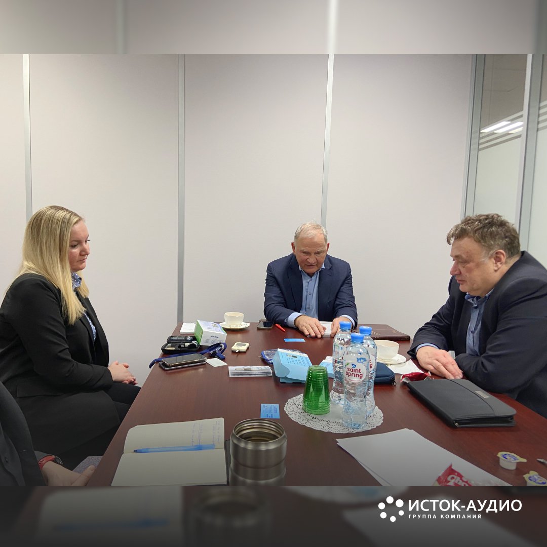 С ознакомительным визитом 24 января на «Исток-Аудио» побывал руководитель производственного предприятия «Минский НИИ радиоматериалов» Юрий Михайлович Кернасовский