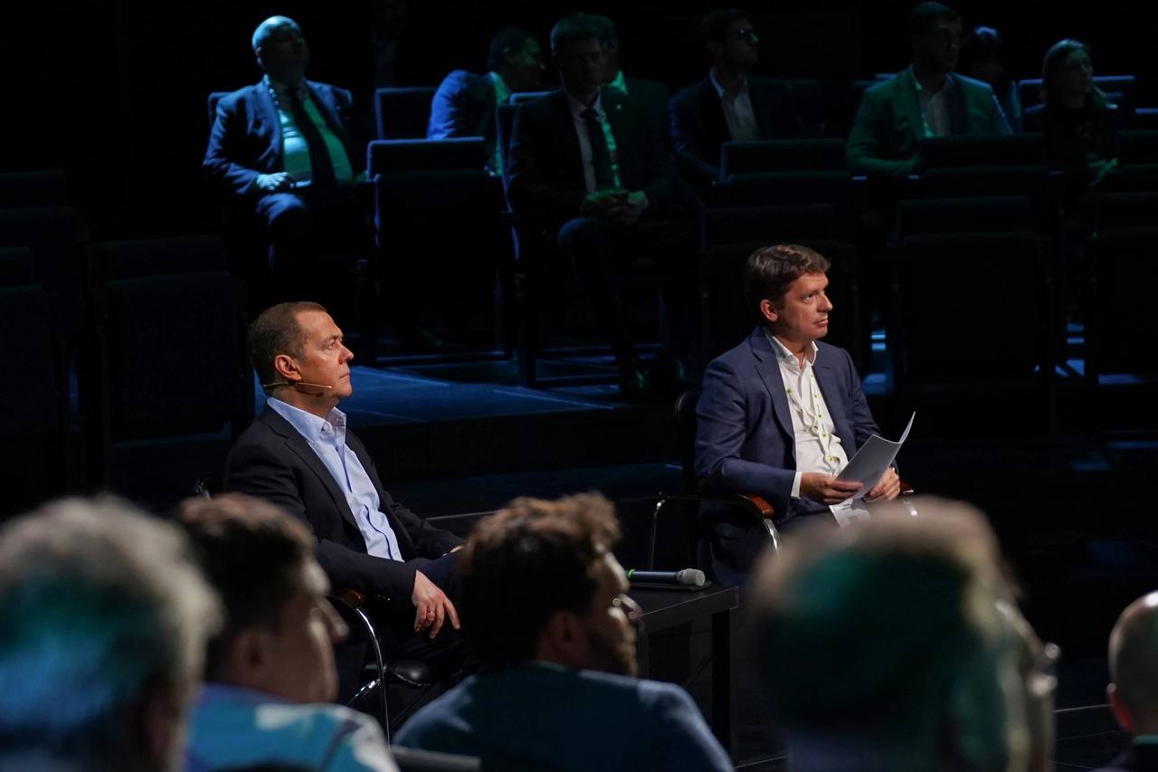 ГК «АНТРАКС» представил свои проекты заместителю Председателя Совета Безопасности РФ Дмитрию Медведеву